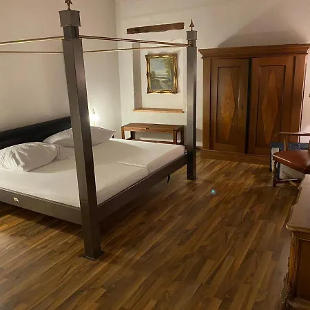 Schloss Hotel Hainfeld